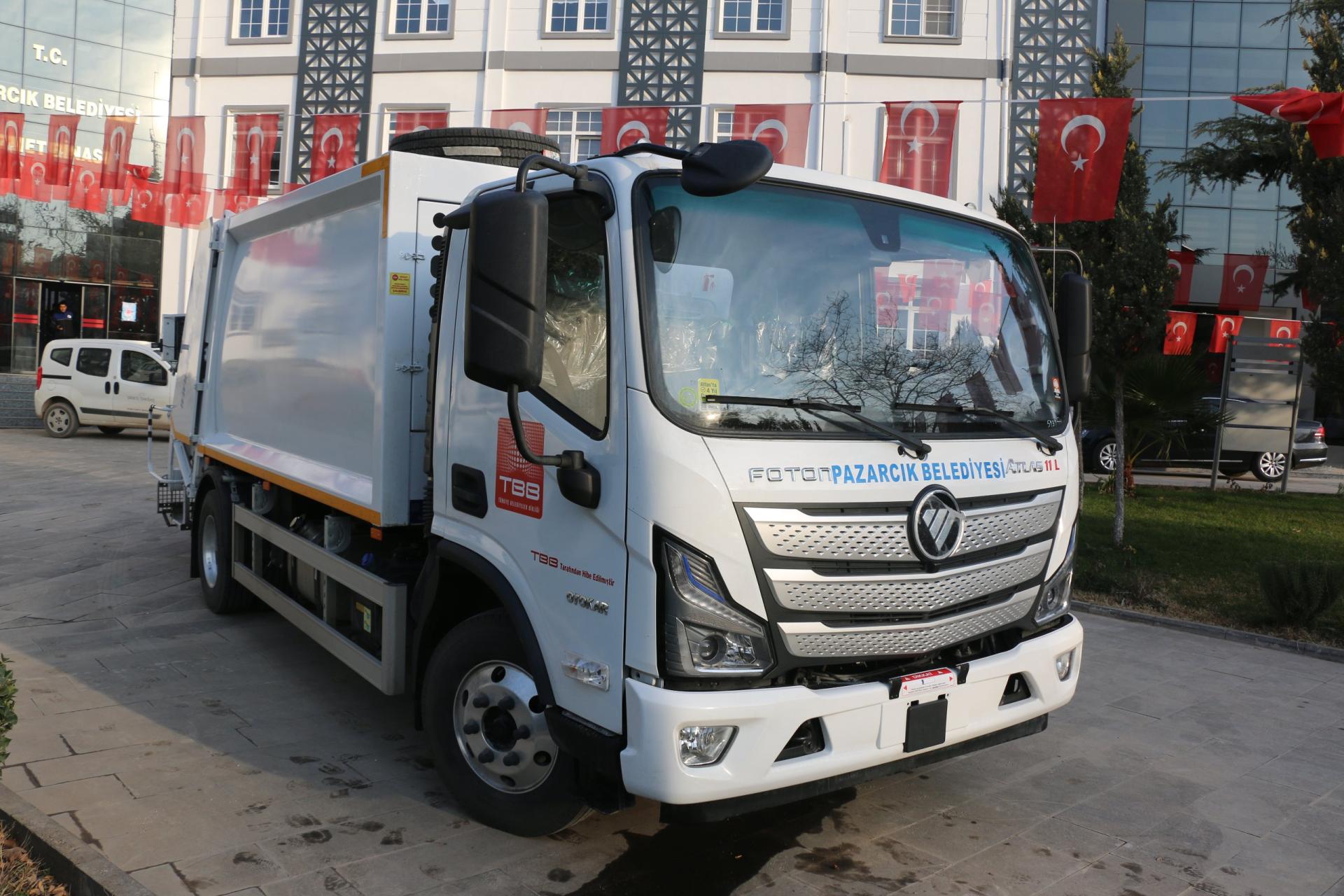 Başkan İKİZER Araç Envanterini Genişletmeye Devam Ediyor
